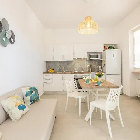 Ferienhaus Villa Maria Apartments- Torre Suda *